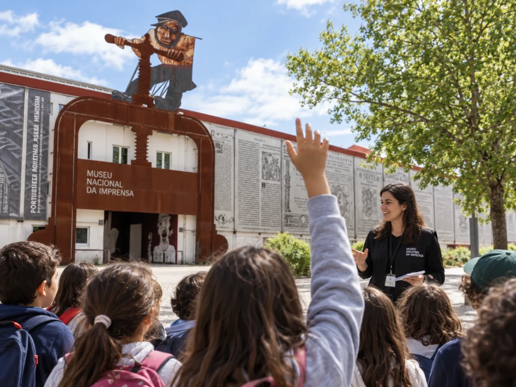 Grupo escolar no exterior do Museu
